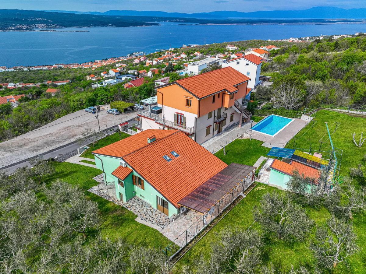 Apartments Francoise Crikvenica Eksteriør billede
